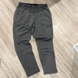 Nike Mens dry fit joggers size Medium